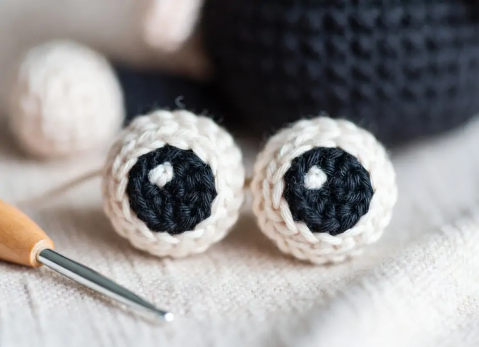 Crochet Eyes for Amigurumi