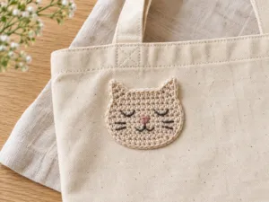 cat-face-crochet-applique-on-tote